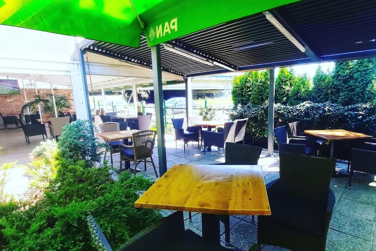 BookNoFees: Reštaurácia – Stara Sava – Zagreb – Stara Sava, fotka 1