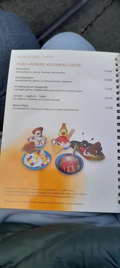 BookNoFees: Zmrzlina – Eis Café Venezia – Arnsberg – Tu je Café Venezia, fotka 2