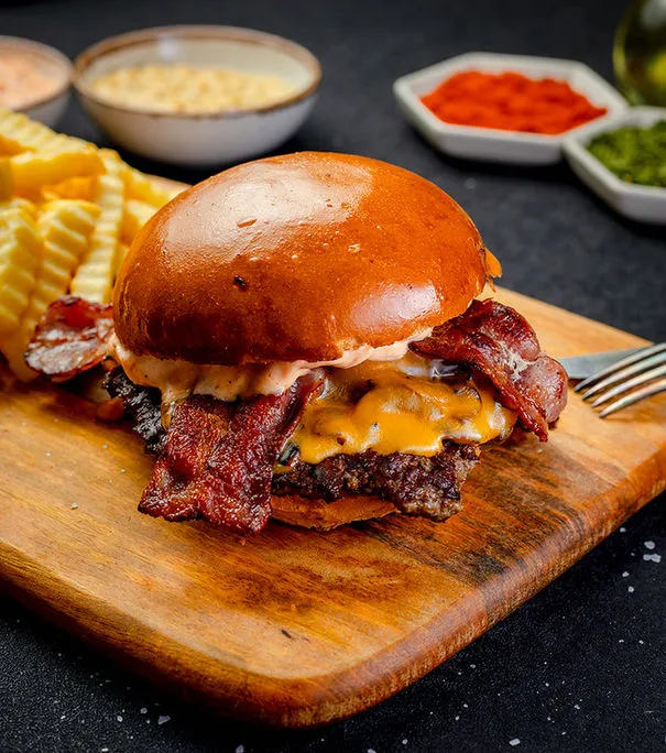 BookNoFees: Občerstvenie – Boom Burger – Bucharest – Boom Burger, fotka 2