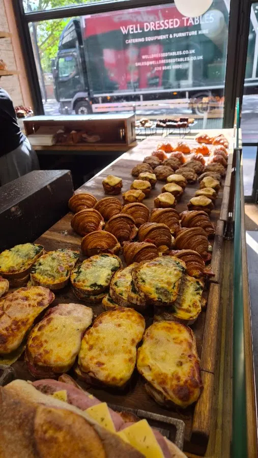 BookNoFees: Reštaurácia – Circle & Slice – London – Kruh a výsek, fotka 2