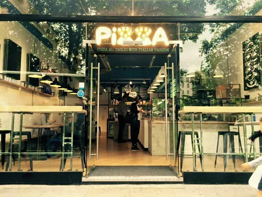 BookNoFees: Reštaurácia – Circle & Slice – London – Kruh a výsek, fotka 1