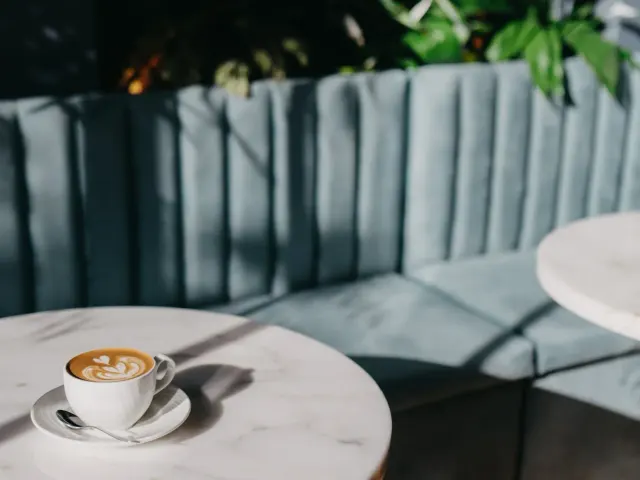 BookNoFees: Kaviareň – Caffé di Marzano Vermuteira – Lisbon – Kaviareň v Marzano Vermuteira, fotka 2