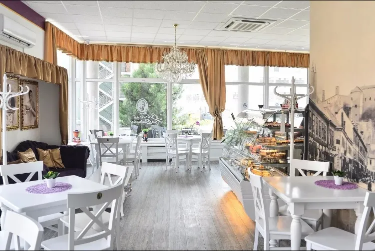 BookNoFees: Kaviareň – Cukráreň u Babičky – Bratislava – Cukráreň u Babičky, fotka 1