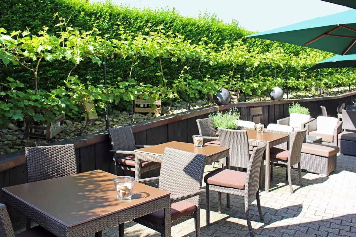 BookNoFees: Reštaurácia – Eggers Dirk Restaurant und Hotel – Sprockhövel – Reštaurácia a hotel Eggers Dirk, fotka 1