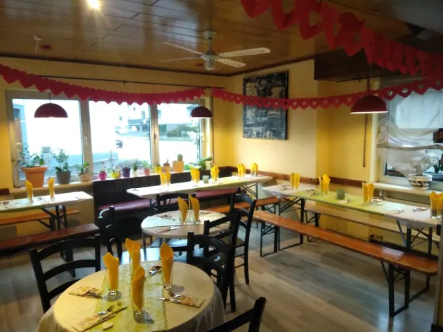BookNoFees: Zorbas Grill, Finnentrop