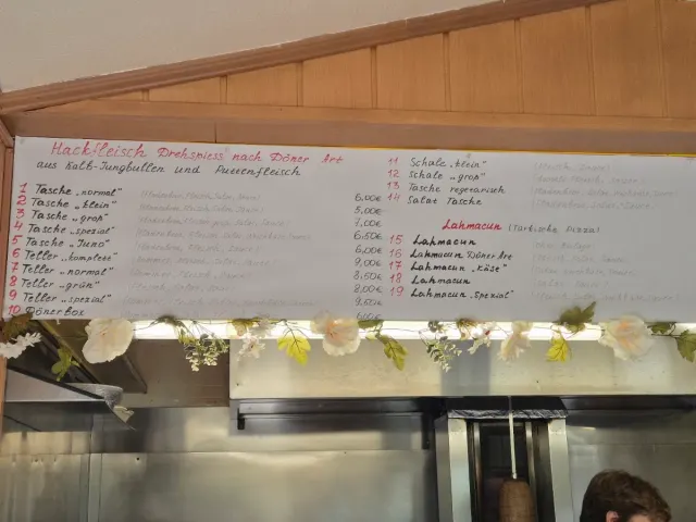 BookNoFees: Reštaurácia – Imbiss Aue – Bad Berleburg – Imbiss Aue, fotka 2