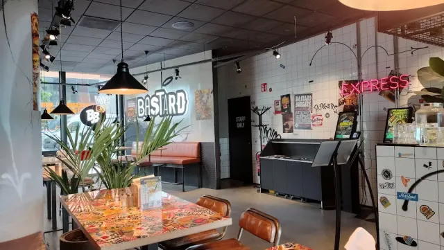 BookNoFees: Reštaurácia – Bastard Burgers – Stockholm – Bastard Burgers, fotka 2
