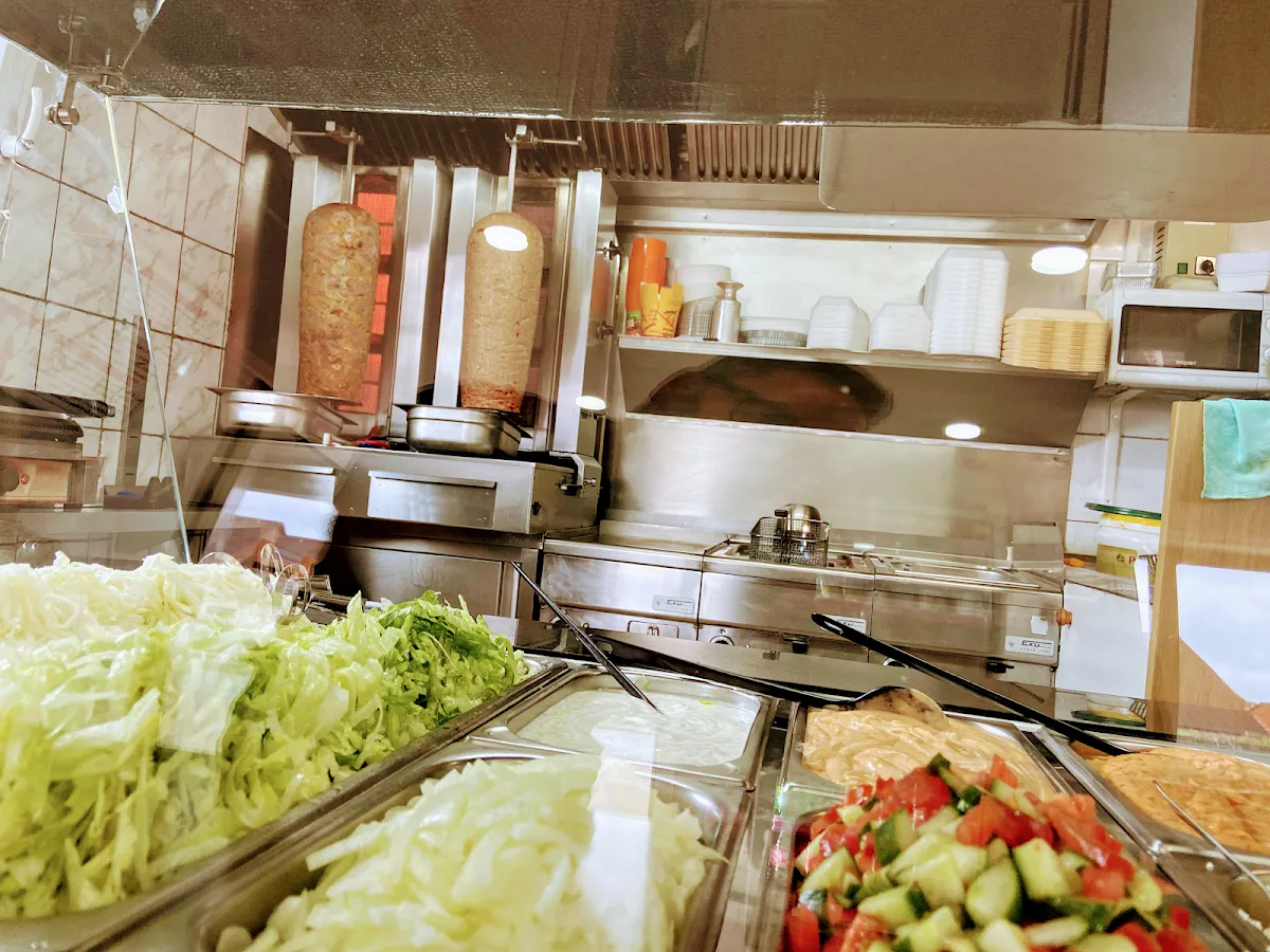 BookNoFees: Občerstvenie – Sümmern Döner Haus – Iserlohn – Sümmern Döner Haus, fotka 1