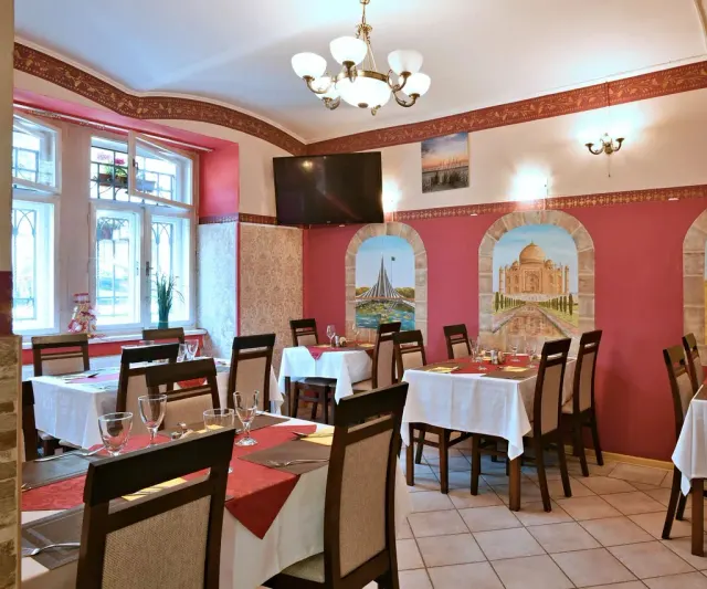 BookNoFees: Reštaurácia – Red Chilli – Prague – Červená paprika, fotka 2