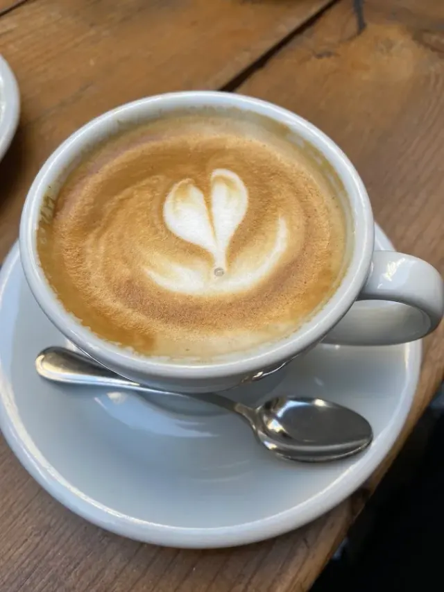 BookNoFees: Kaviareň – Drip Coffee Istanbul – Istanbul – Káva z kvapkovej kávovaru Istanbul, fotka 2