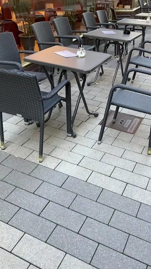 BookNoFees: Reštaurácia – Café Zur Altstadt – Bochum – Kaviareň „Zur Altstadt“, fotka 3
