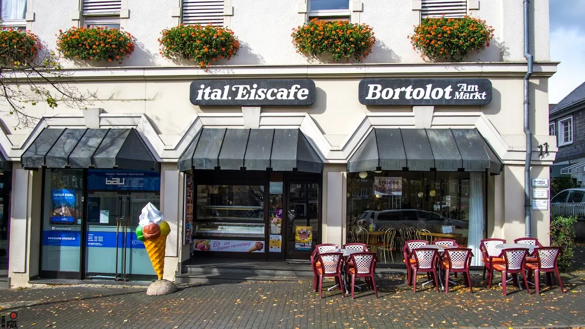 BookNoFees: Reštaurácia – Bortolot Eisdiele – Olpe – Zmrzlináreň Bortolot, fotka 1