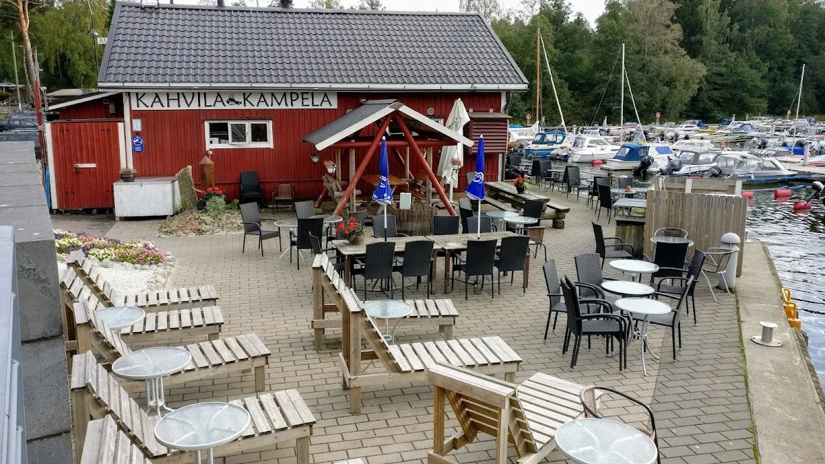 BookNoFees: Kaviareň – Kahvila Kampela – Helsinki – Kaviareň Kampela, fotka 1