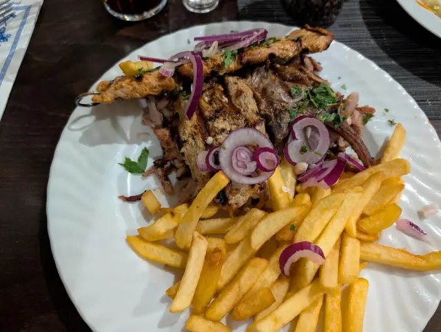 BookNoFees: Reštaurácia – Irodion Griechisches Restaurant – Lünen – Irodion – grécka reštaurácia, fotka 3