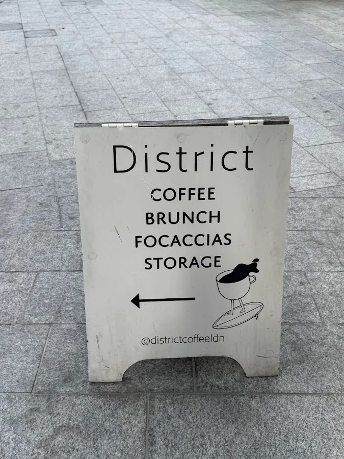 BookNoFees: Kaviareň – District – London – Okres, fotka 1