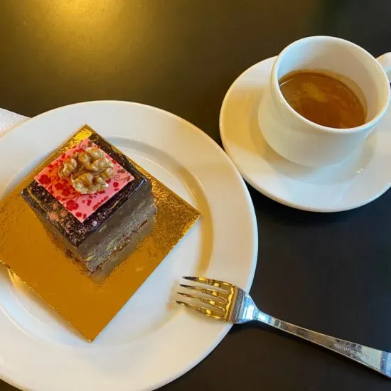 BookNoFees: Kaviareň – SCHNÖGGEL Café & Restaurant – Iserlohn – SCHNÖGGEL Kaviareň a reštaurácia, fotka 3