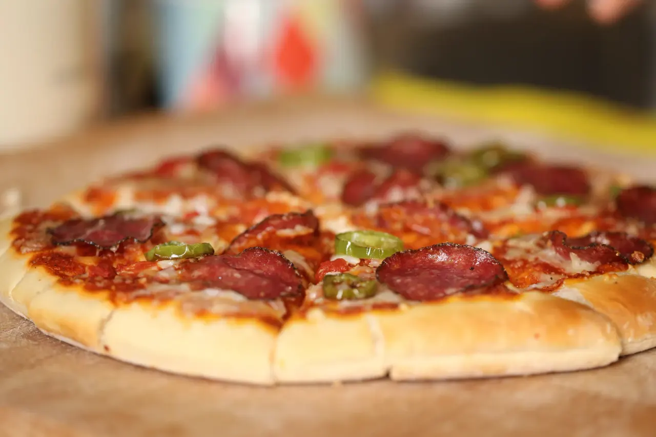BookNoFees: Reštaurácia – Stehpizzeria Da Franco – Plettenberg – Pizzeria s obsluhou pri stole Da Franco, fotka 1