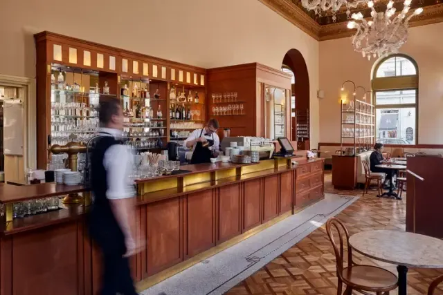BookNoFees: Reštaurácia – Café Savoy – Prague – Kaviareň Savoy, fotka 2