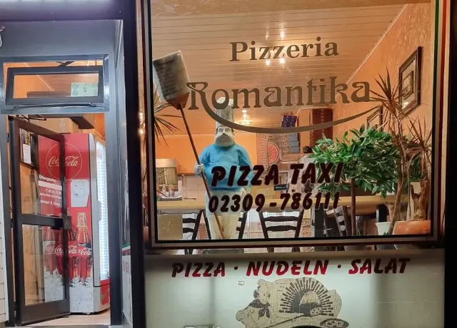 BookNoFees: Pizzeria Romantika, Waltrop