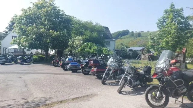 BookNoFees: Reštaurácia – Landgasthof Grevenstein – Meschede-Grevenstein – Vidiecky hostinec Grevenstein, fotka 3