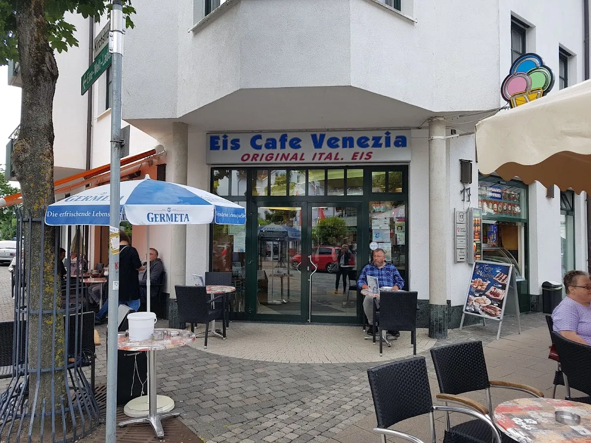 BookNoFees: Zmrzlina – Casto Fabio Italienisches Eiscafé – Marsberg – Casto Fabio Italienisches Eiscafé, fotka 1
