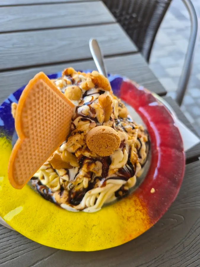 BookNoFees: Reštaurácia – Eiscafé Gelateria Italiana Boutique – Warstein – Eiscafé – Talianska zmrzlináreň Boutique, fotka 1