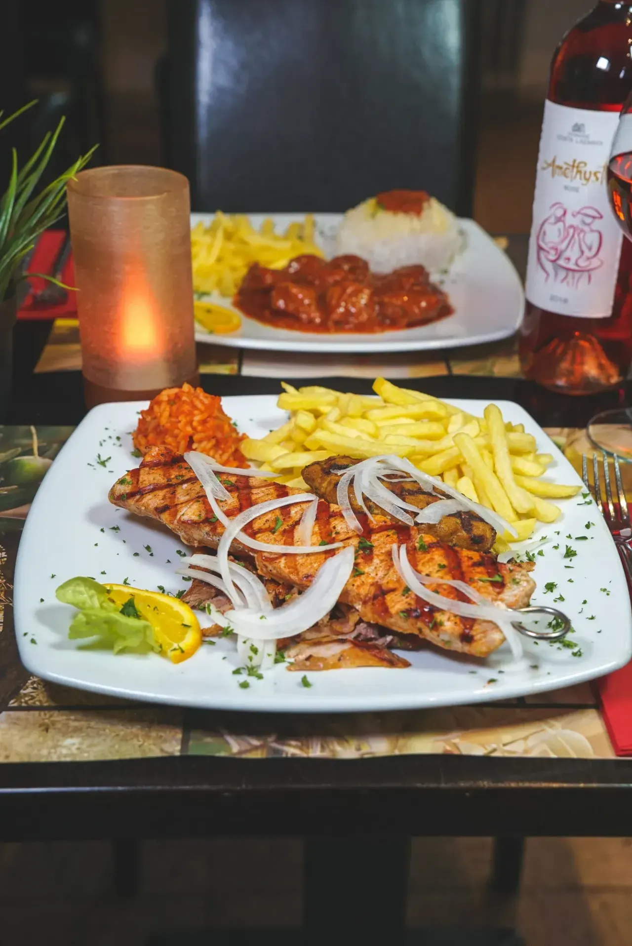 BookNoFees: Reštaurácia – Olympia Restaurant – Menden – Reštaurácia Olympia, fotka 1