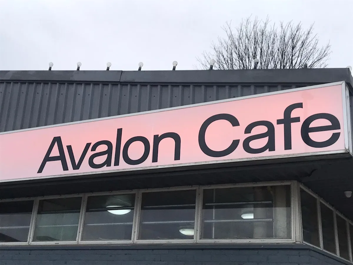 BookNoFees: Kaviareň – Avalon Cafe – London – Avalon Cafe, fotka 1