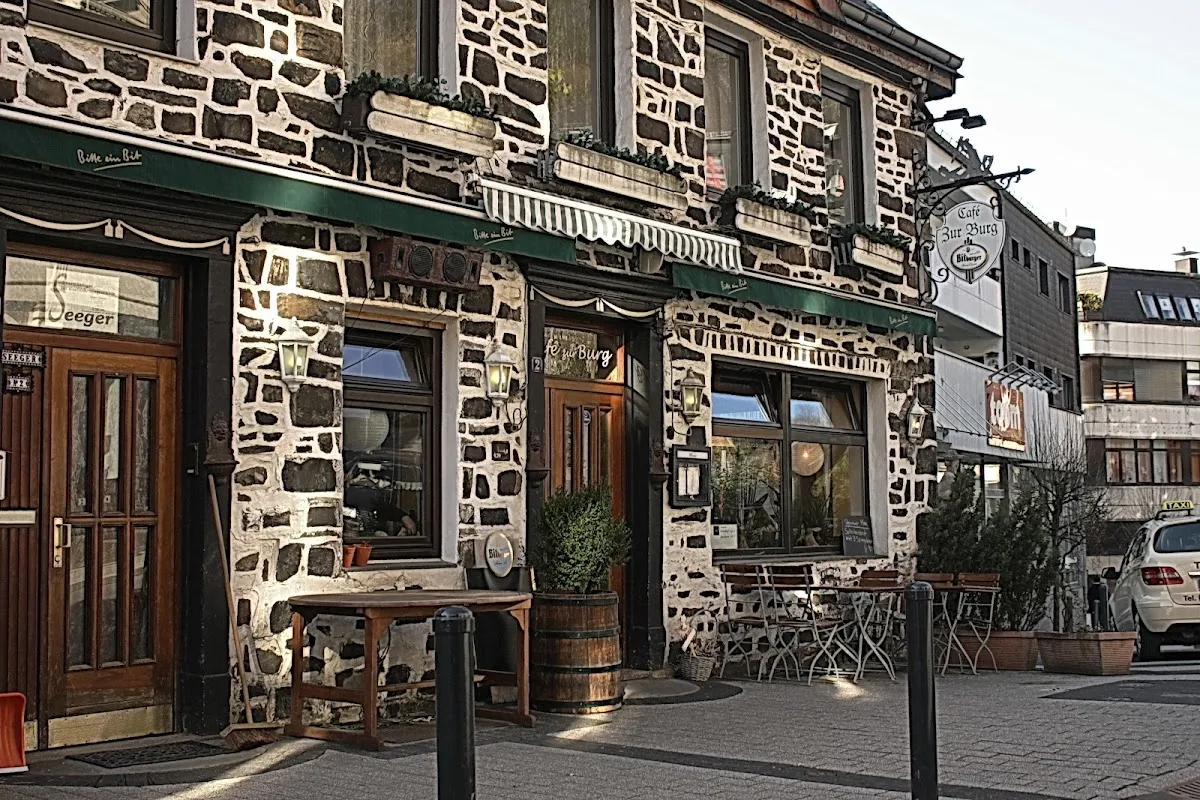 BookNoFees: Reštaurácia – Café zur Burg – Altena – Kaviareň pri hrade, fotka 1