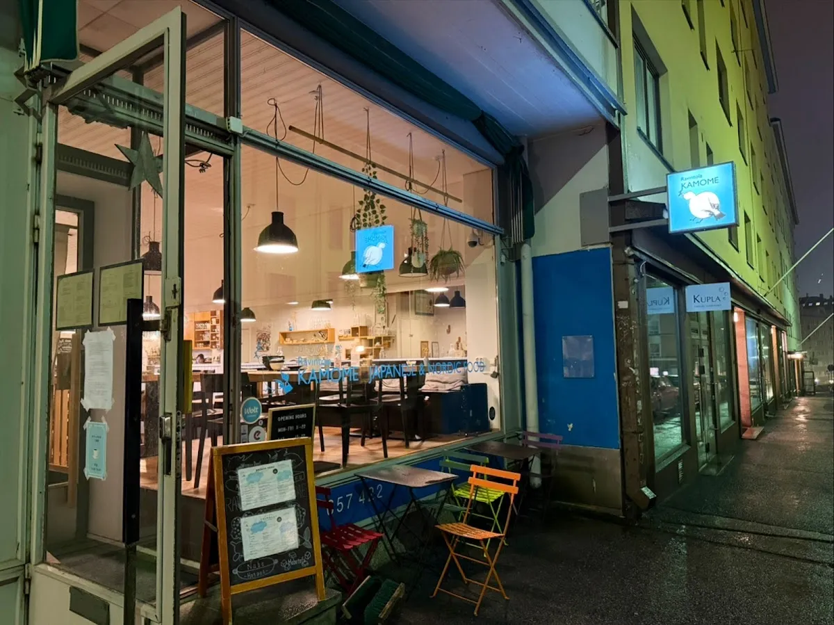 BookNoFees: Reštaurácia – Kamome – Helsinki – Strýko, fotka 1