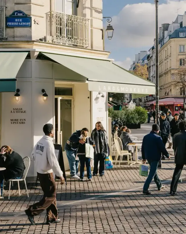 BookNoFees: Pekáreň – Land & Monkeys – Paris – Zem a opice, fotka 3