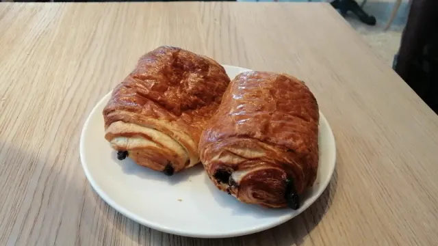 BookNoFees: Kaviareň – Baker Hansen – Oslo – Baker Hansen, fotka 3