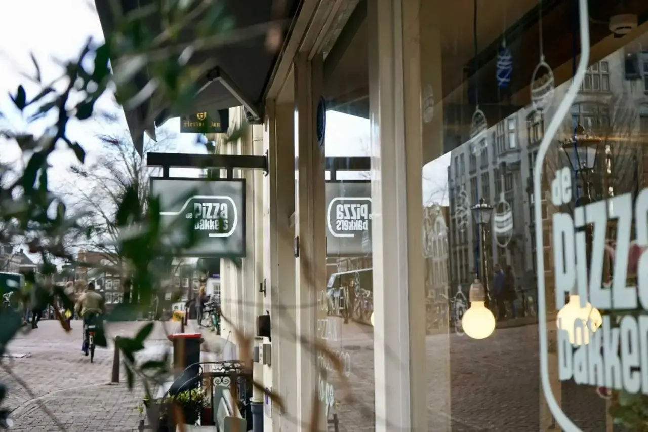 BookNoFees: Reštaurácia – De Pizzabakkers – Amsterdam – Pizzári, fotka 1