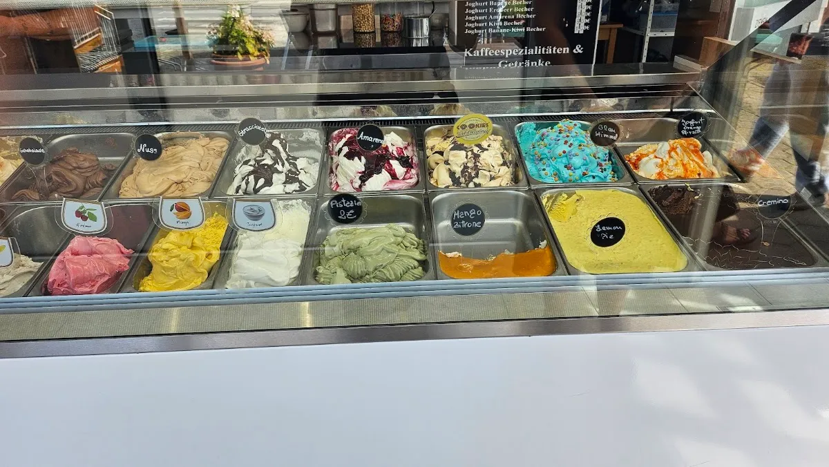 BookNoFees: Reštaurácia – Eiscafé Milanese – Schwerte – Eiscafé Milanese, fotka 1