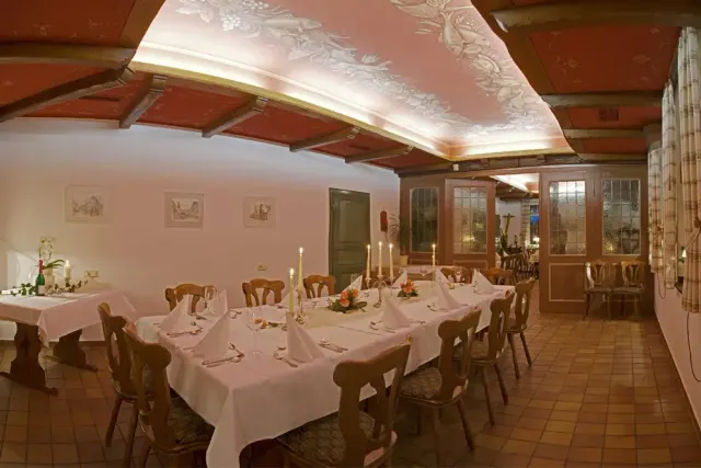 BookNoFees: Reštaurácia – Gasthof Dollen Hof – Meschede-Eversberg – Gasthof Dollen Hof, fotka 3