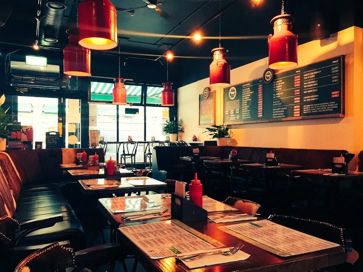 BookNoFees: Občerstvenie – Bóbó's – Dublin – Bobo's, fotka 1