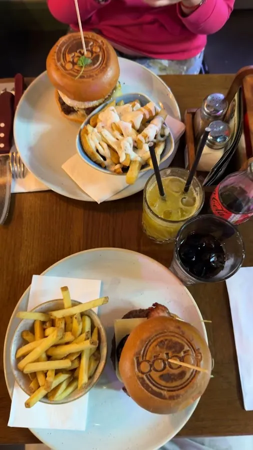 BookNoFees: Občerstvenie – Bóbó's – Dublin – Bobo's, fotka 3