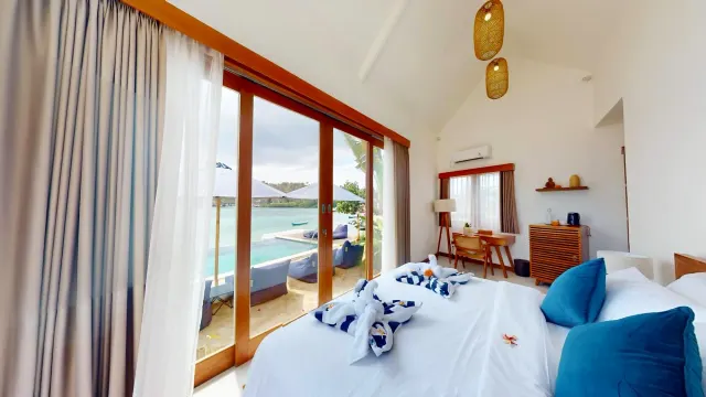 BookNoFees: Pokojný bungalov s bazénom a saunou – Nusa Ceningan
