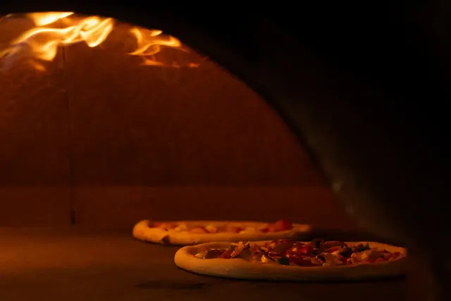 BookNoFees: Reštaurácia – Piccolo Mondo pizzeria – Prague – Pizzeria Piccolo Mondo, fotka 2