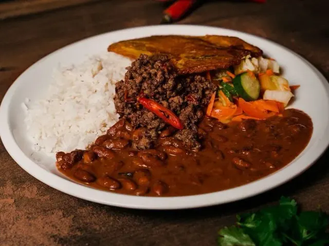 BookNoFees: Reštaurácia – El Arriero – Prague – Vozník, fotka 3