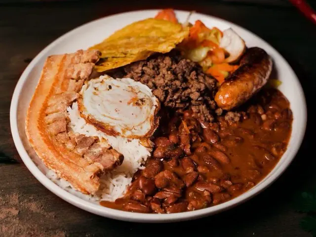 BookNoFees: Reštaurácia – El Arriero – Prague – Vozník, fotka 2