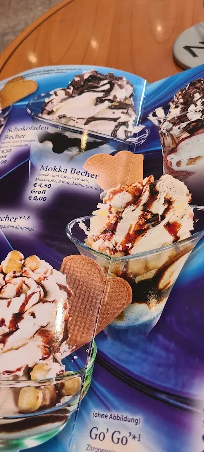 BookNoFees: Zmrzlina – Eiscafé Casal – Hamm – Eiscafé Casal, fotka 2