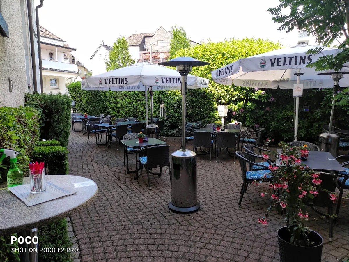BookNoFees: Reštaurácia – Tillmanns Bauer – Arnsberg-Neheim – Tillmanns Bauer, fotka 1