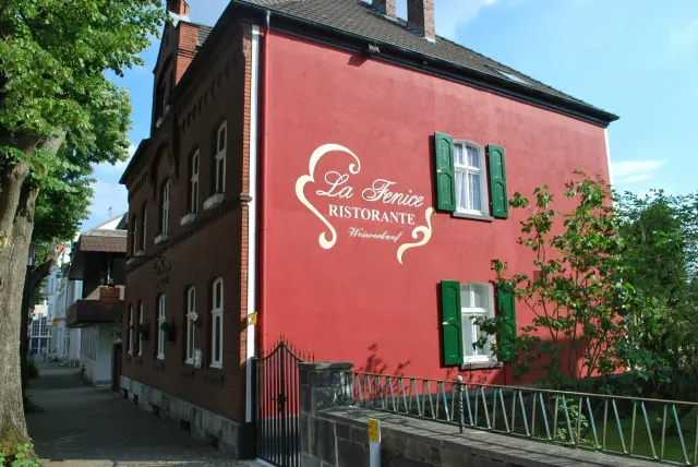 BookNoFees: Reštaurácia – Ristorante La Fenice – Arnsberg-Neheim – Reštaurácia La Fenice, fotka 2