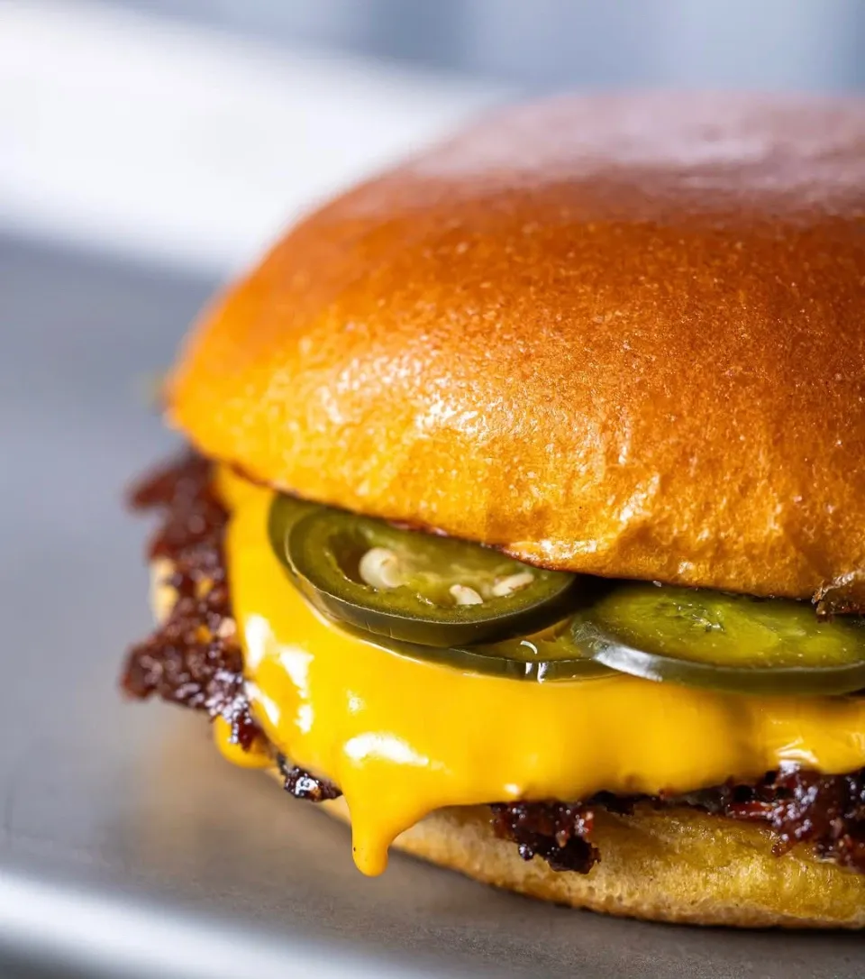 BookNoFees: Občerstvenie – Burger Sziget – Budapest – Burger Sziget, fotka 1