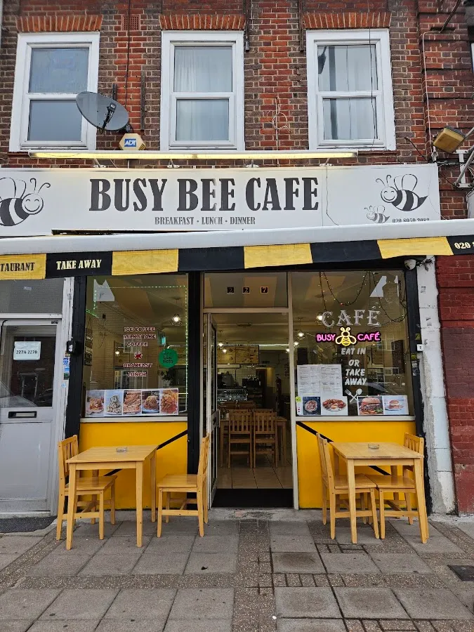 BookNoFees: Kaviareň – Busy Beez Cafe – London – Kaviareň Busy Beez, fotka 1