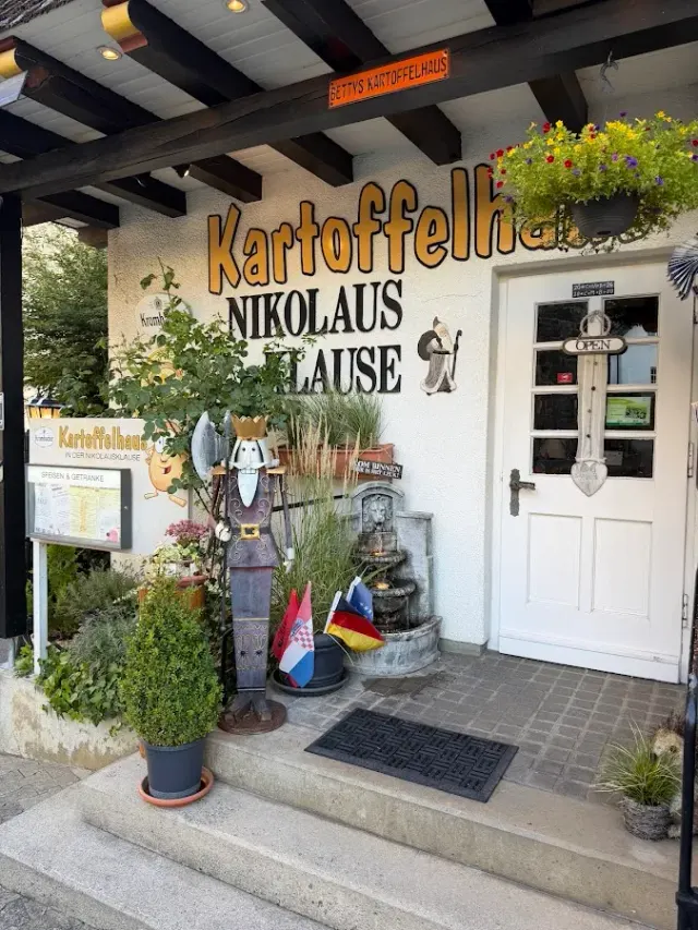 BookNoFees: Reštaurácia – Zur Nikolaus Klause — Das Kleine Kartoffelhaus – Olsberg – Zur Nikolaus Klause — Das Kleine Kartoffelhaus, fotka 2