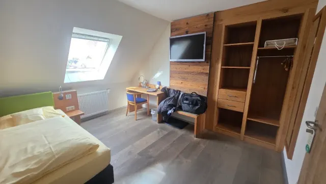 BookNoFees: Reštaurácia – Landgasthof Kaiser – Bad Wünnenberg – Vidiecky hostinec Kaiser, fotka 2