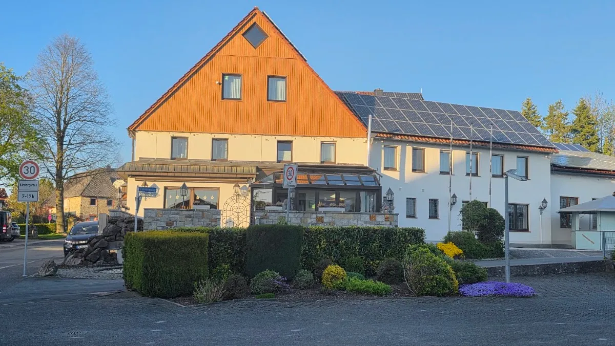 BookNoFees: Reštaurácia – Landgasthof Kaiser – Bad Wünnenberg – Vidiecky hostinec Kaiser, fotka 1
