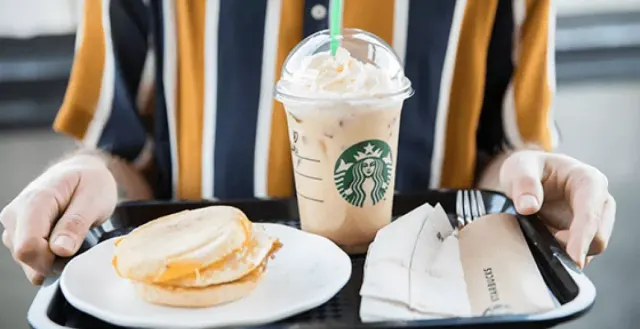 BookNoFees: Kaviareň – Starbucks – Lisbon – Starbucks, fotka 2